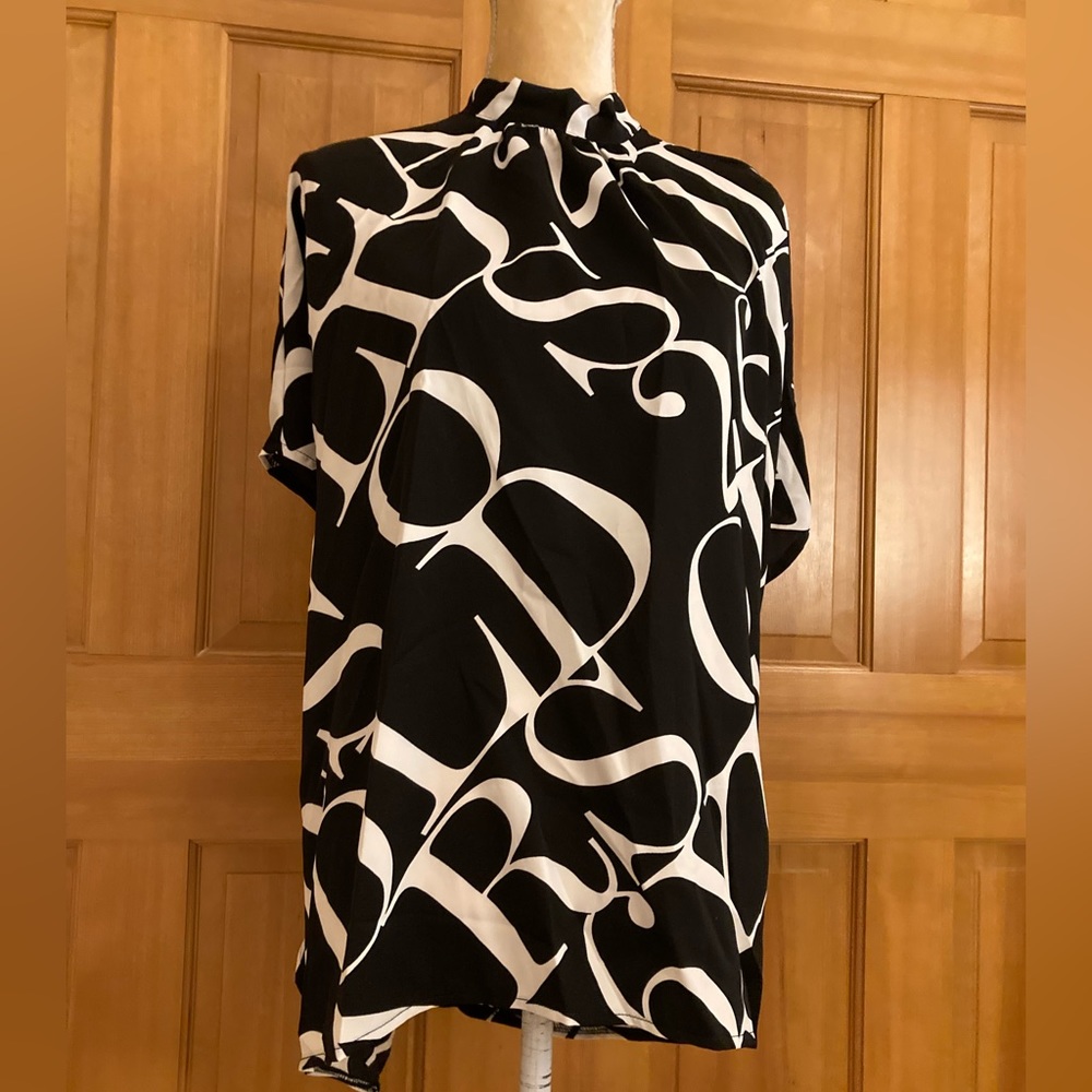 Dolman Sleeved Letter Print Designer Blouse. - Picture 13 of 14